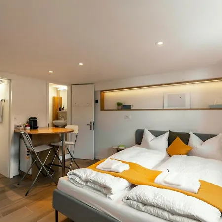 Sunny Bijou - Ski-in, Ski-out - By *