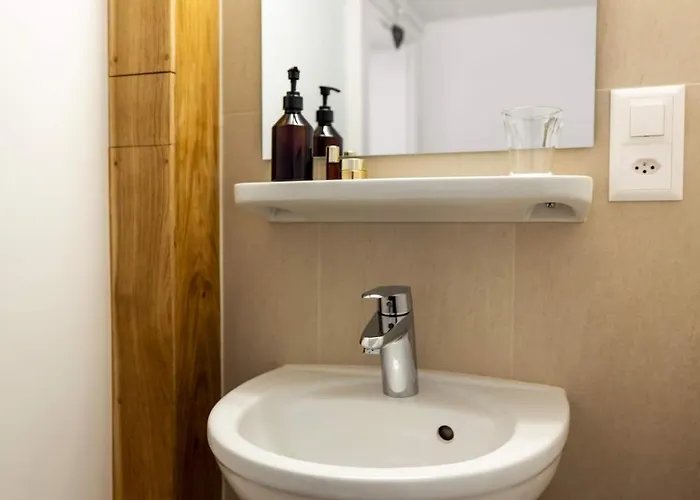 Sunny Bijou - Ski-in, Ski-out - By Lejlighed Wengen