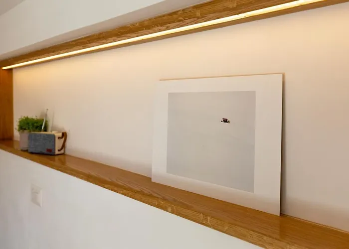 Sunny Bijou - Ski-in, Ski-out - By Lejlighed Wengen